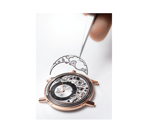 Altiplano Ultimate Automatic Watch – Ultra-Thin Luxury, Timeless Elegance