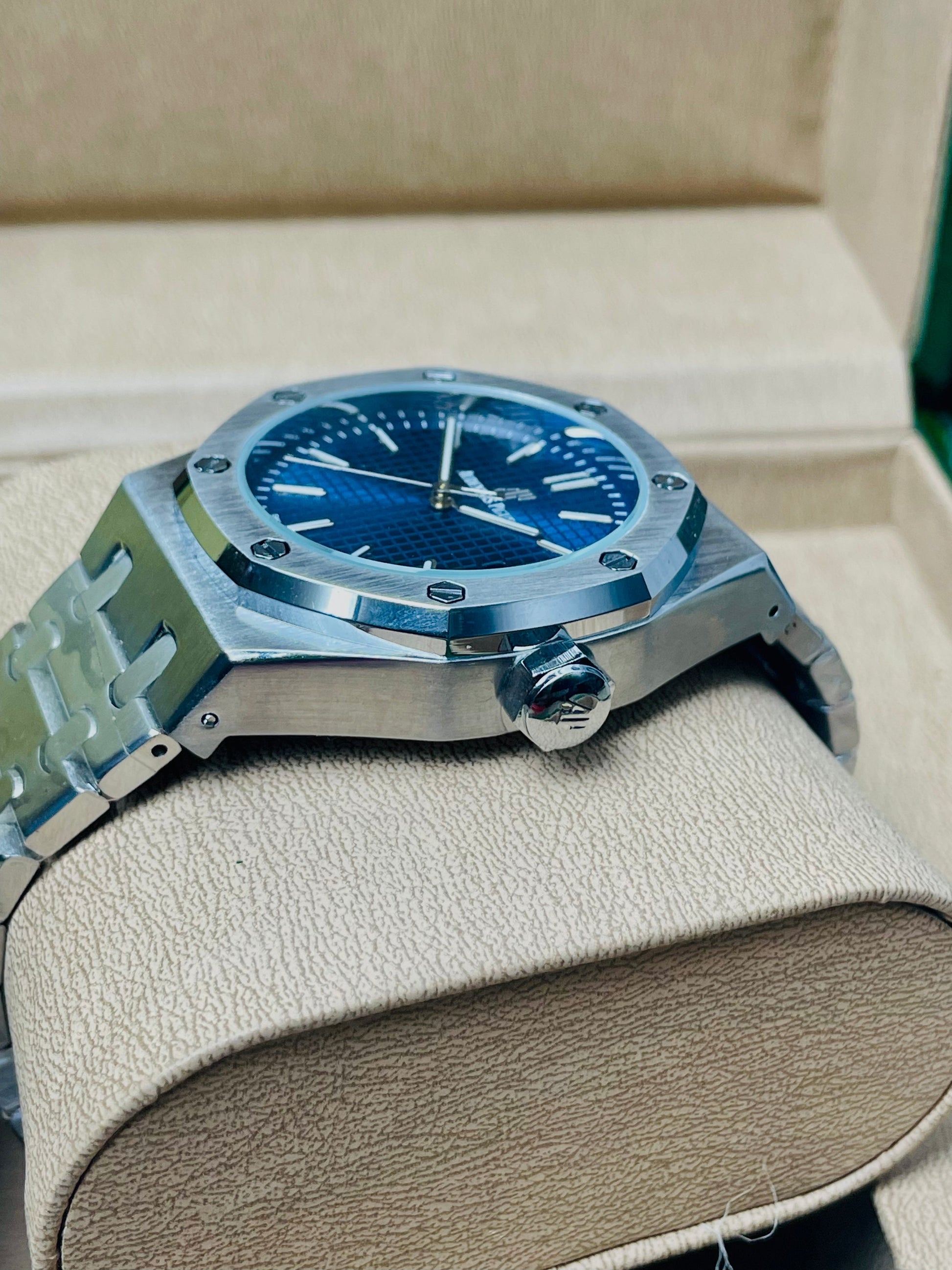 Royal Oak Blue & Black Dial – Iconic Luxury, Modern Power