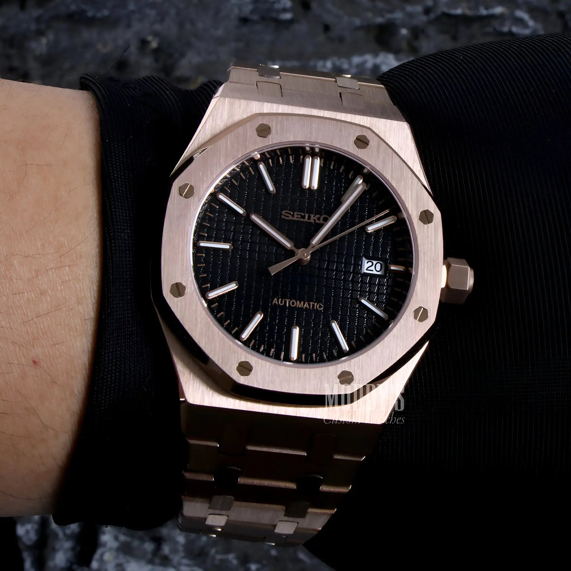 Aurelius Open-Heart Automatic