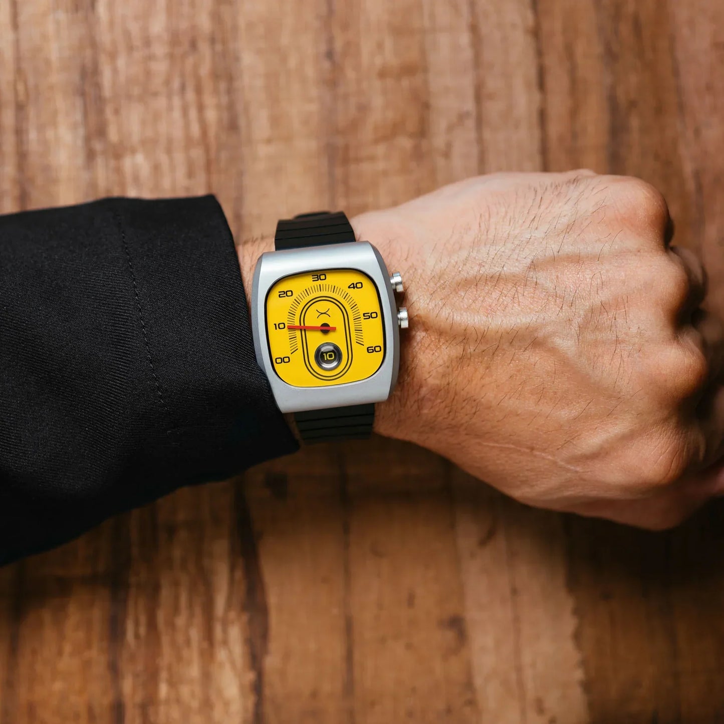 Retroscope Jump Hour Watch
